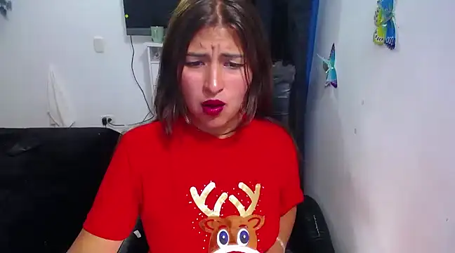 Snapshot of Yunhot_ chatting on 12.23.24 Yunhot online show from 12.23.24