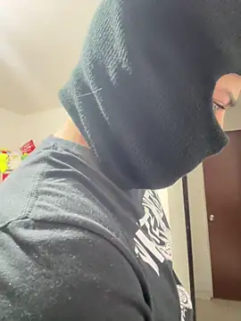 Snapshot of Celestedubois chatting on 12.16.24 Celestedubois online show from 12.16.24