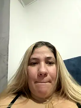 Snapshot of Celestedubois chatting on 10.14.25 Celestedubois online show from 10.14.25