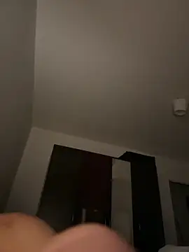 Tomhot3869 online show from 10.15.25