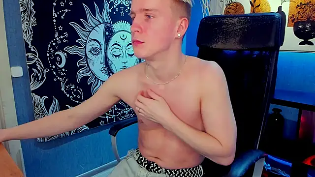 AlexxSweet online show from 12.14.24