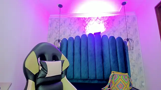 nalalye cruzz  online show from 01.09.26