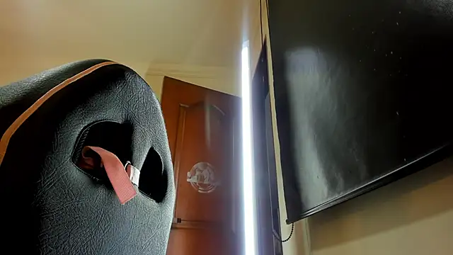 nalalye cruzz  online show from 03.27.26