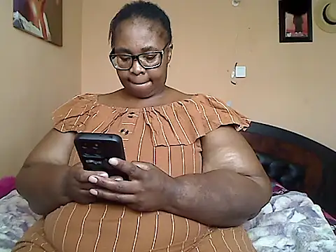 ZOQULUx online show from 01.08.26