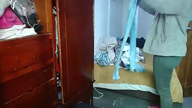 clarisse69 online show from 09.09.25