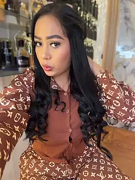 Luisa Fernandaa online show from 07.23.26