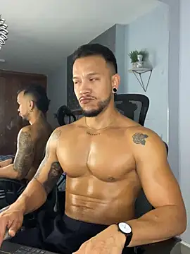 Snapshot of ARON_TAYLER01 chatting on 03.21.25 ARON TAYLER01 online show from 03.21.25