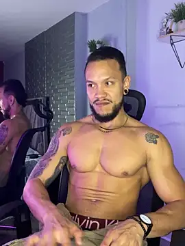 ARON TAYLER01 online show from 11.06.25