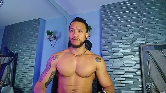 ARON TAYLER01 online show from 02.06.26