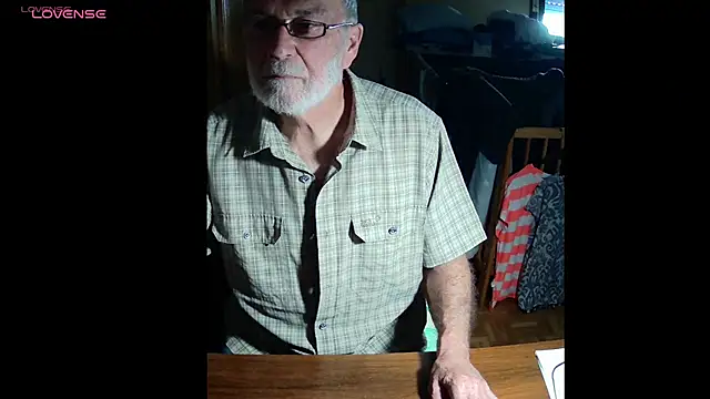Snapshot of terrybare chatting on 07.17.26 terrybare online show from 07.17.26