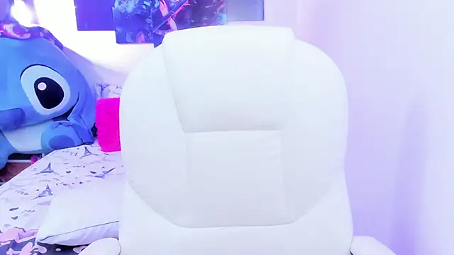 Snapshot of esmeralda112 chatting on 01.14.25 esmeralda112 online show from 01.14.25