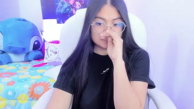 Snapshot of esmeralda112 chatting on 01.28.25 esmeralda112 online show from 01.28.25