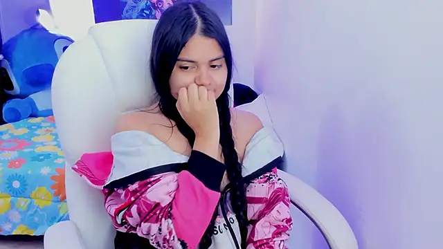 Snapshot of esmeralda112 chatting on 02.22.25 esmeralda112 online show from 02.22.25