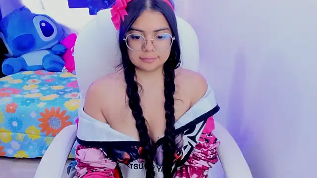 Snapshot of esmeralda112 chatting on 02.26.25 esmeralda112 online show from 02.26.25