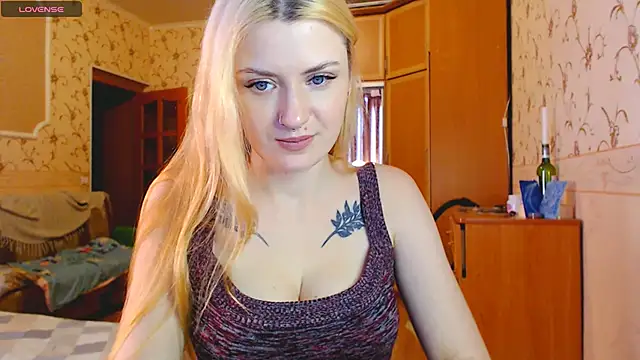 MarySweetness online show from 02.16.25