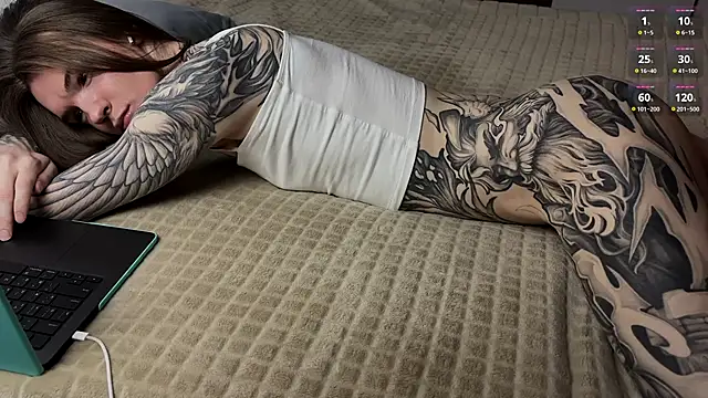 Snapshot of dnonilol chatting on 11.05.25 dnonilol online show from 11.05.25