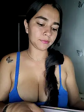 Snapshot of alison_villalobo chatting on 09.21.25 alison villalobo online show from 09.21.25