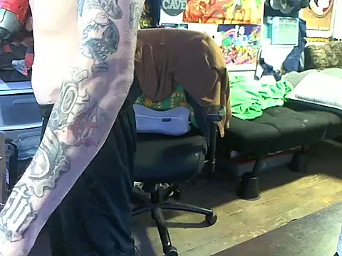 CloudDadddyyy420 online show from 01.31.25