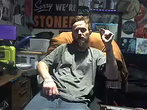 CloudDadddyyy420 online show from 02.09.25
