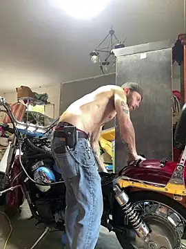 CloudDadddyyy420 online show from 03.14.25