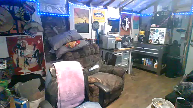 CloudDadddyyy420 online show from 10.11.25