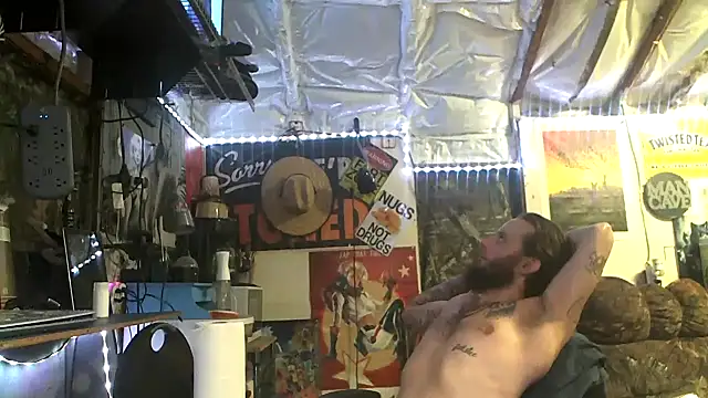 CloudDadddyyy420 online show from 10.21.25