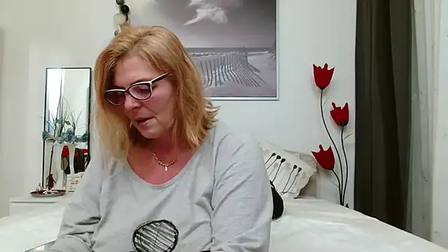 YulliaMilf online show from 03.13.25