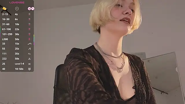  Rude Girl  online show from 11.02.25