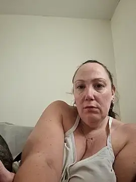 Wisie Cutie online show from 03.15.25