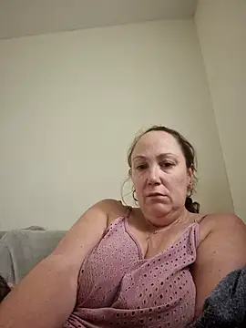 Wisie Cutie online show from 03.16.25