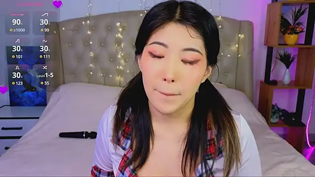 Snapshot of Wendy__Hills chatting on 03.07.25 Wendy Hills online show from 03.07.25