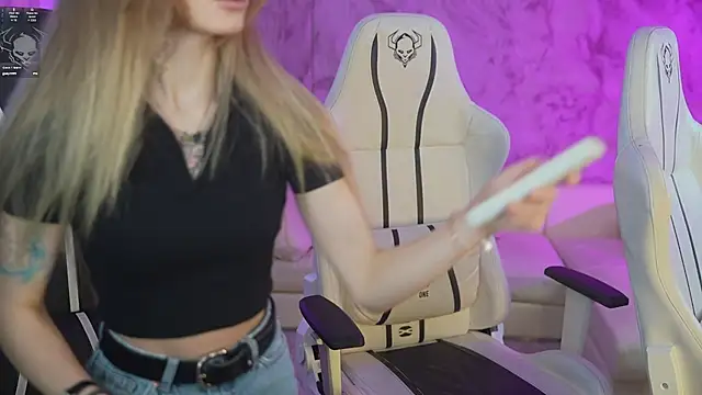 Kisasolo online show from 03.05.25