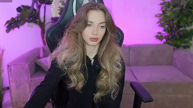 Kisasolo online show from 03.16.25