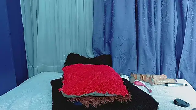 Snapshot of yesik_beltran chatting on 03.07.25 yesik beltran online show from 03.07.25