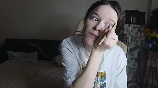 Snapshot of Nate__ chatting on 11.22.25 Nate online show from 11.22.25