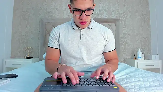 Snapshot of JeffDaltton chatting on 01.24.25 JeffDaltton online show from 01.24.25