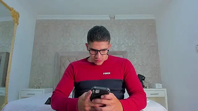 Snapshot of JeffDaltton chatting on 02.11.25 JeffDaltton online show from 02.11.25