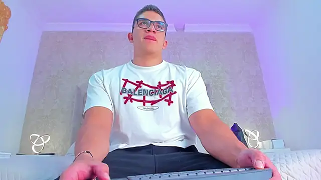 Snapshot of JeffDaltton chatting on 02.14.25 JeffDaltton online show from 02.14.25