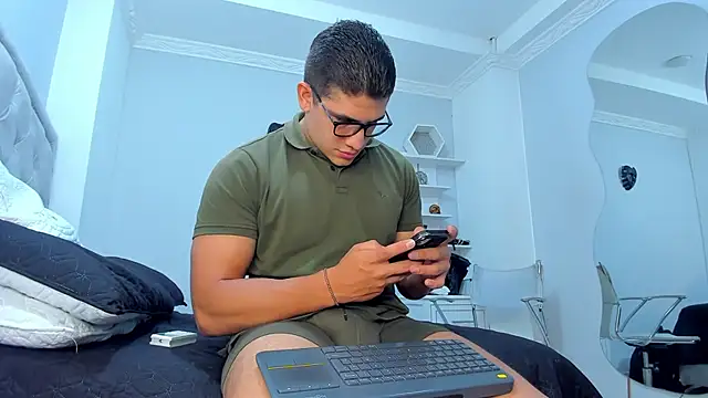 Snapshot of JeffDaltton chatting on 02.19.25 JeffDaltton online show from 02.19.25