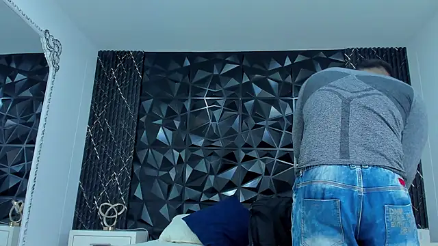 Snapshot of JeffDaltton chatting on 03.20.25 JeffDaltton online show from 03.20.25