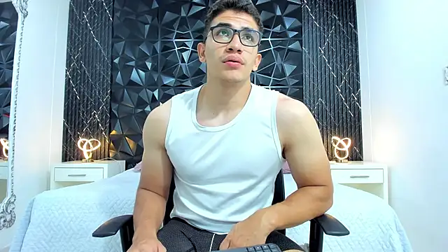 Snapshot of JeffDaltton chatting on 09.18.25 JeffDaltton online show from 09.18.25