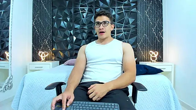 Snapshot of JeffDaltton chatting on 09.18.25 JeffDaltton online show from 09.18.25