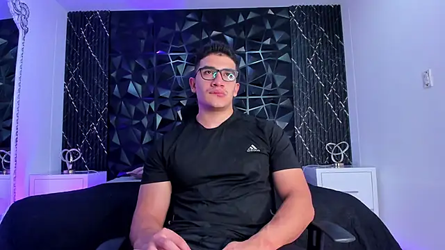 Snapshot of JeffDaltton chatting on 11.11.25 JeffDaltton online show from 11.11.25