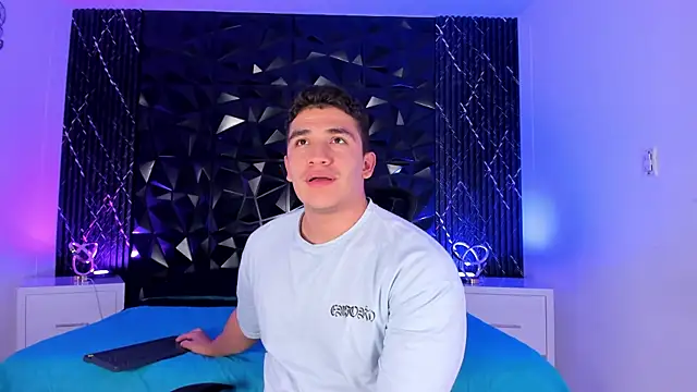 Snapshot of JeffDaltton chatting on 11.21.25 JeffDaltton online show from 11.21.25