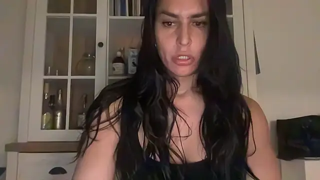 Snapshot of GGmoon81 chatting on 01.19.25 GGmoon81 online show from 01.19.25