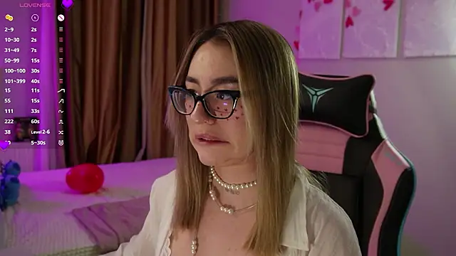 Fiona-Love online show from 02.14.26