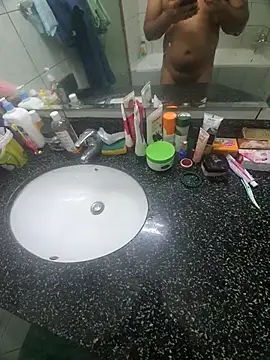 Snapshot of dream_catcher chatting on 03.13.25 dream catcher online show from 03.13.25