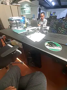 Snapshot of dream_catcher chatting on 09.22.25 dream catcher online show from 09.22.25