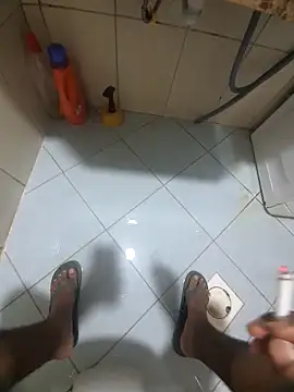 Snapshot of dream_catcher chatting on 10.22.25 dream catcher online show from 10.22.25