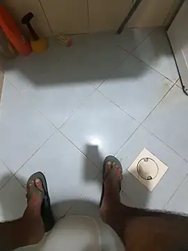 Snapshot of dream_catcher chatting on 10.26.25 dream catcher online show from 10.26.25